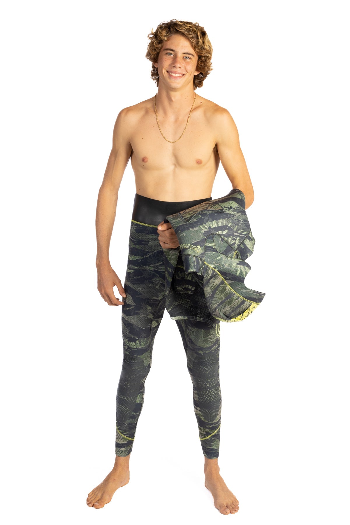 Tropicam green-and-gold dye camouflage wetsuit